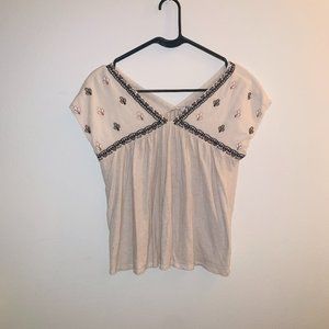Cream Sleeveless VNeck Top